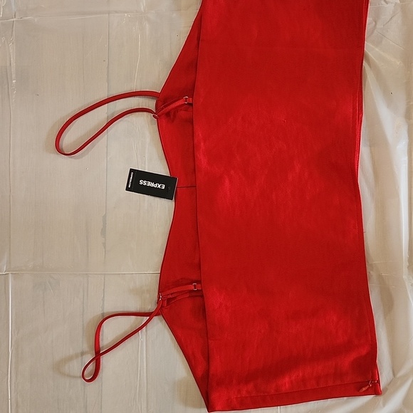 Express Red Women's Top - Picture 5 of 8